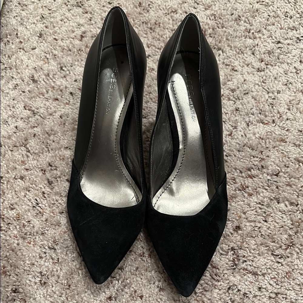 Elegant Black Women's Pumps